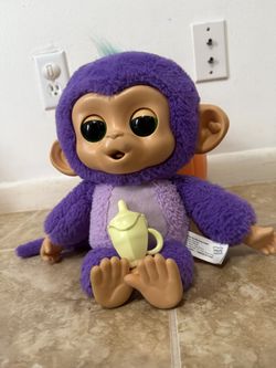 Fingerlings Care n Cuddles Interactive Baby Monkey