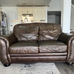 Full Living Room Set – Genuine Leather Chairs+ BONUS Items