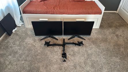 Dual 27” Dell monitors