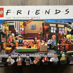 Retired Lego Friends Central Perk