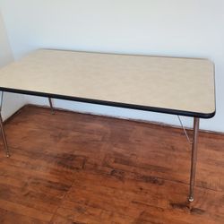 5ft Laminate Activity Table
