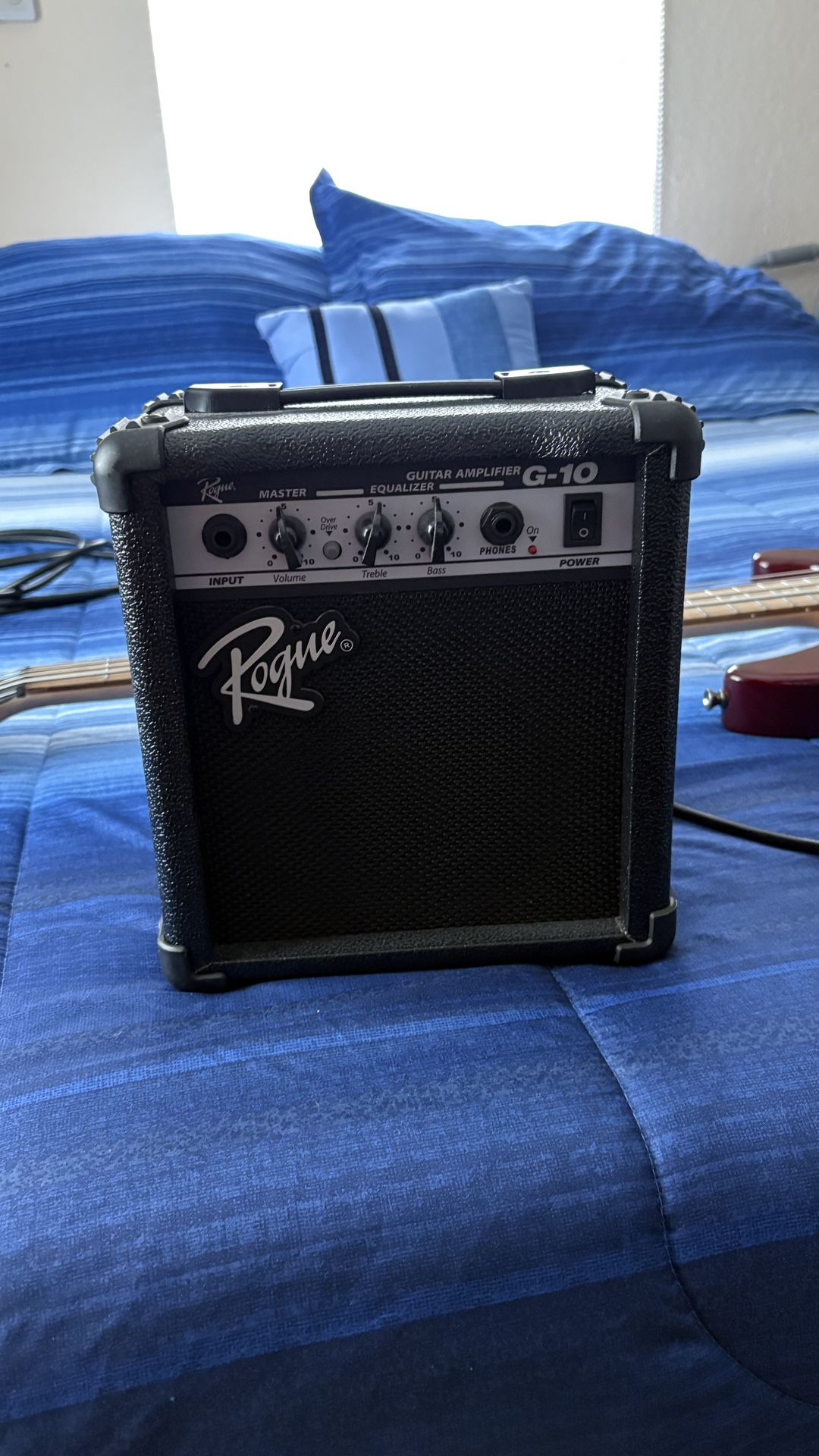 Rogue G-10 Amplifier