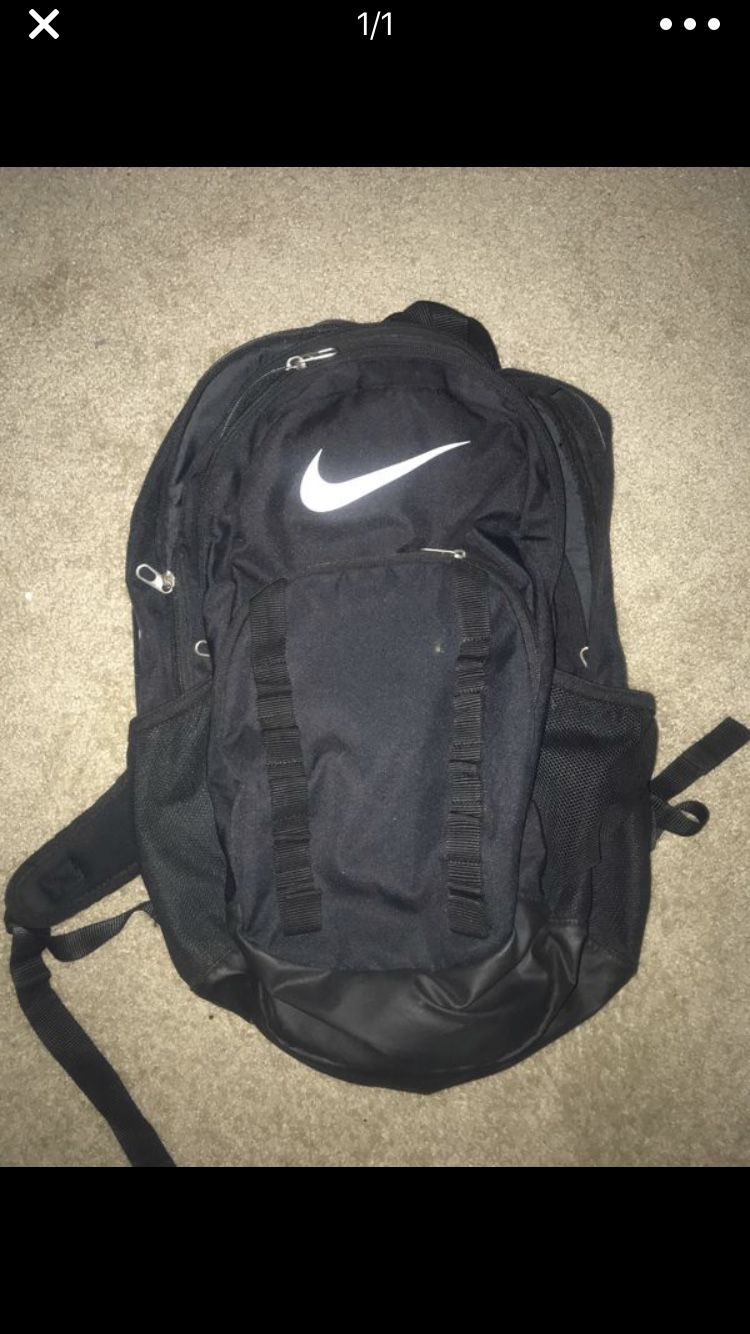 Nike Hyper Charge Shaker Bottle for Sale in Long Beach, CA - OfferUp