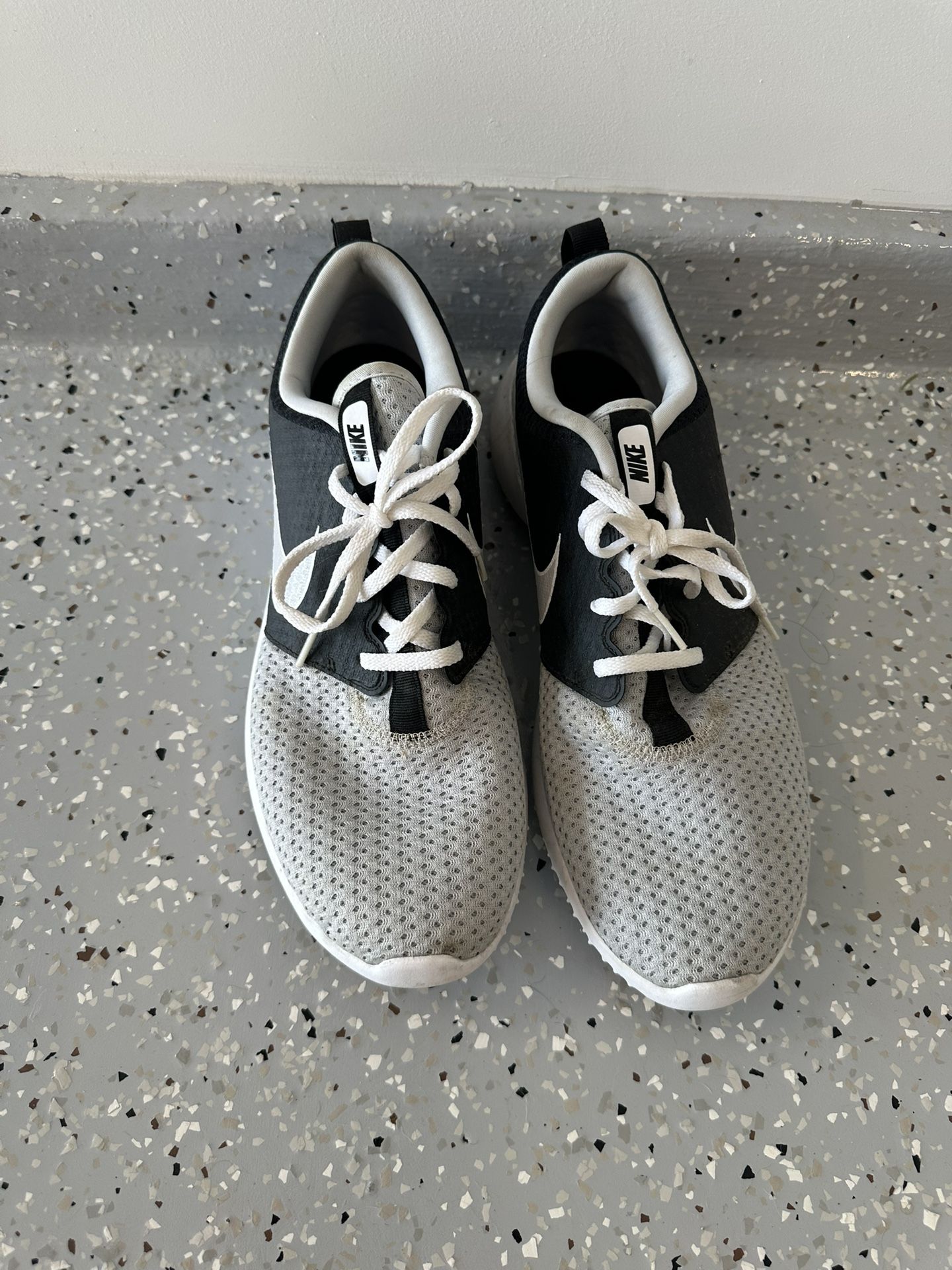 Men’s Nike Golf Shoes Size 12