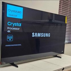 New 70 Inch Samsung U8000F smart TV 4K UHD Model. Brand new 2025 Model.