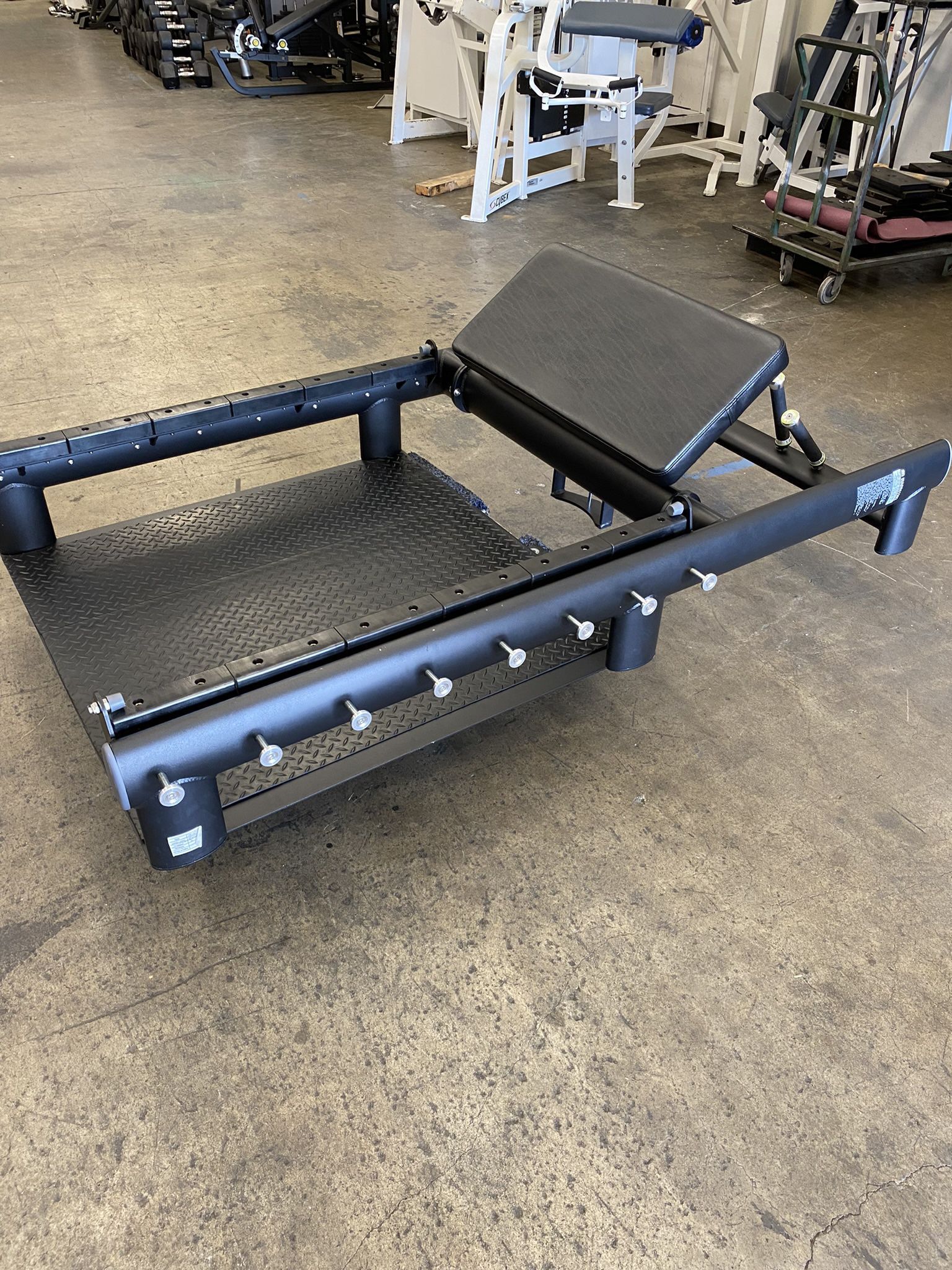 Hip Thrust Machine, Hip-thrust Station In Like New Condition 