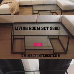 Living room set $ 800 
