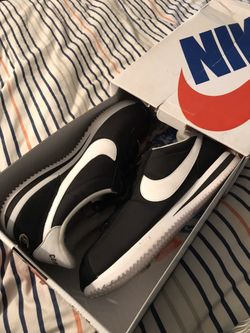Compton Edition Cortez