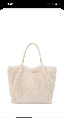 VS Faux Fur SOLD OUT ITEM