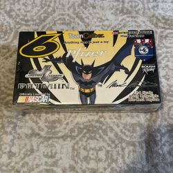 2004 Batman/Justice League/Pfizer Ford Taurus 1:24 Scale Adult Collectible Die-Cast Replica Officially Licensed by NASCAR