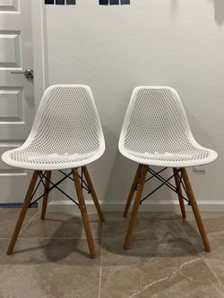 Set of 2 Mid Century Modern Dining Chairs