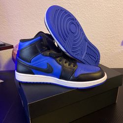 Jordan 1s (blue And Black) 