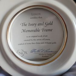 Lennox Memorable Frame