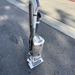 Shark Navigator Vacuum