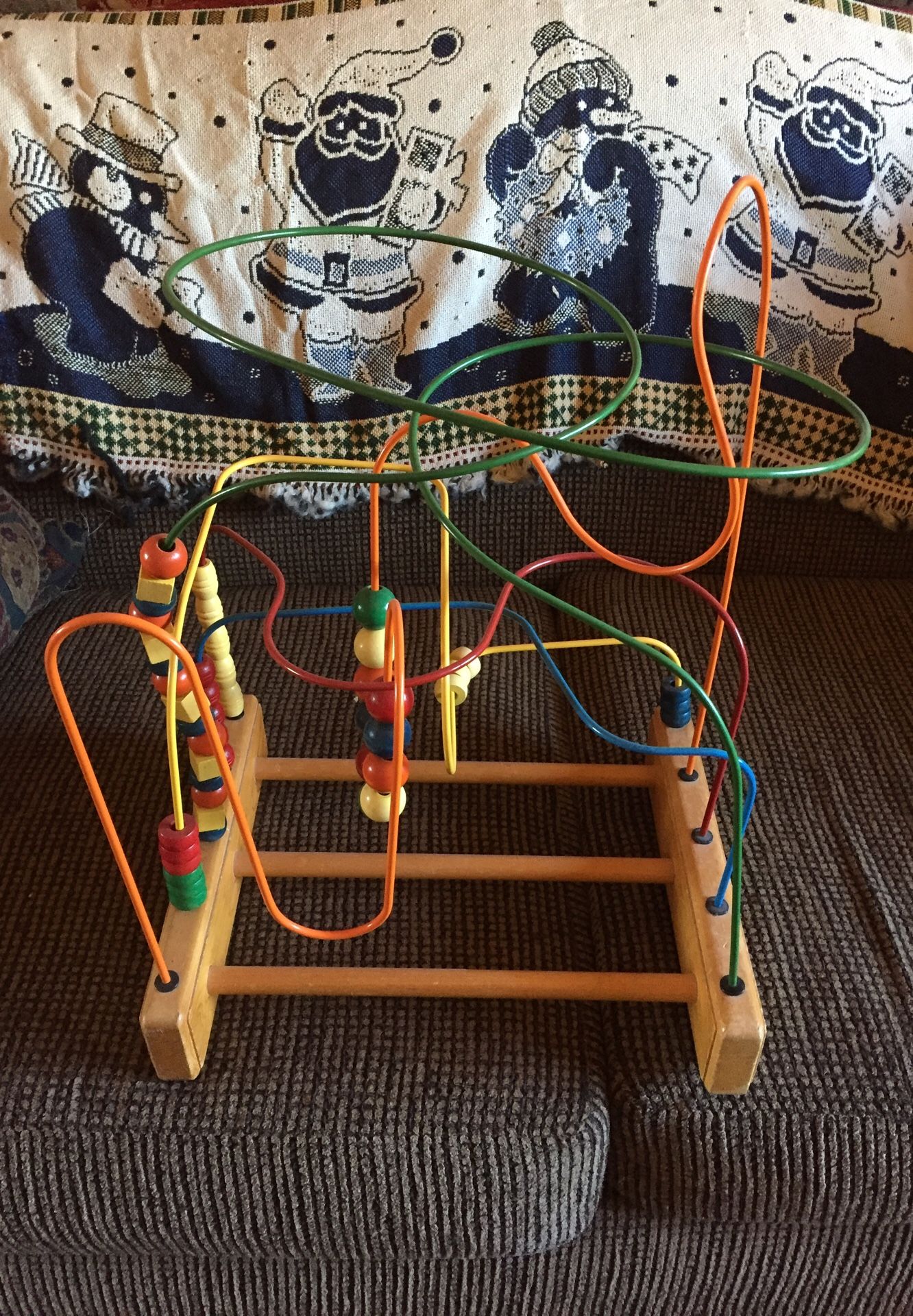 Bead maze kids very clean