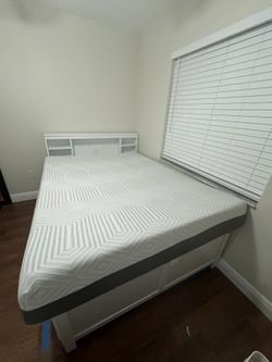 Doze 10" Medium Memory Foam Queen Mattress