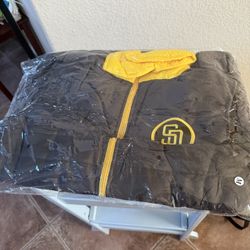 Padres Puffer vest