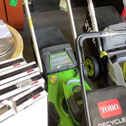 Greenworks PRO 21 in. 60V Battery Cordless Self-Propelled Lawn Mower (Tool-Only)