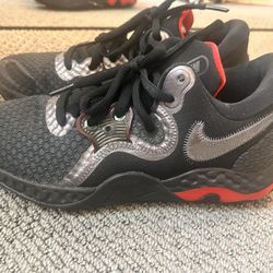 Nike Renew Elevate 2 Women’s Basketball Shoes 8.5