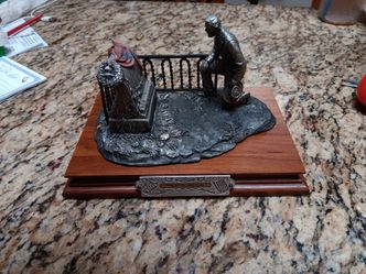 Final Meeting Sculpture