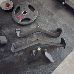 Lat Pull Down Attachments 