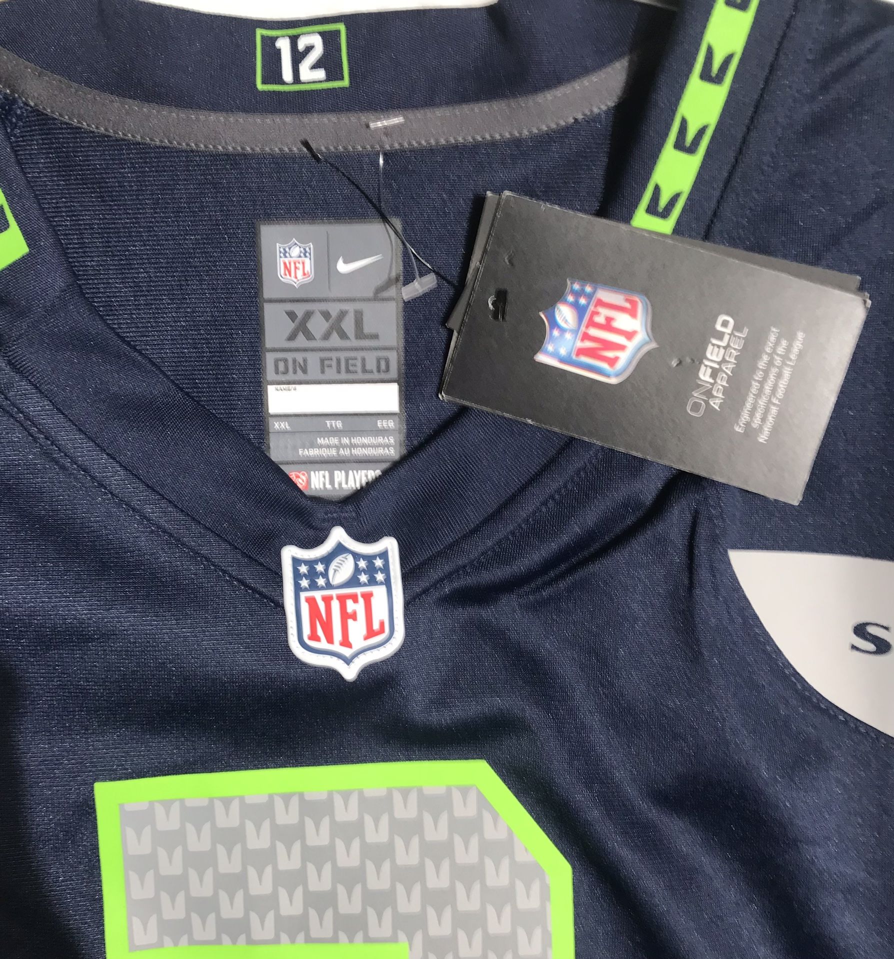 Seahawk Russell Wilson Jersey 3XL for Sale in Ontario, CA - OfferUp