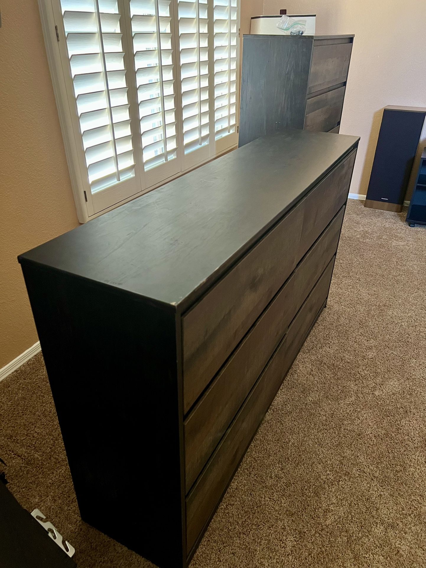 Ashley 3-piece Bedroom Set - Windlore Collection by Ashley Furniture Dark Brown