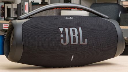 JBL boombox 3