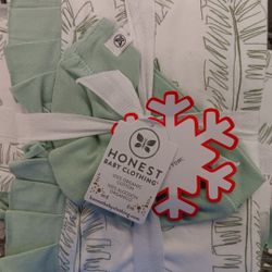 Baby Stroller Blanket With Hat. New.   Pale Green. $6 EachI