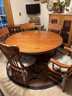Tom Seely Solid Oak Table And Chairs