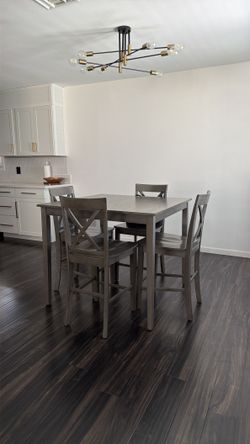 Grey dinning table w/4 chairs