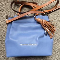 Dooney & Bourke Bag