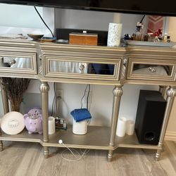 Side Table From Rooms To Go 