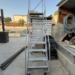 10 Ft Ladder 