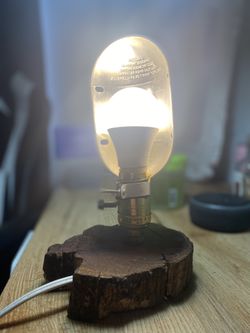 Handcrafted Mid-Century Modern Desk Lamp — Solid Wood Base, Vintage Style 