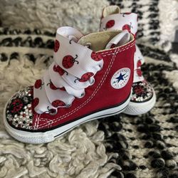 Converse Red
