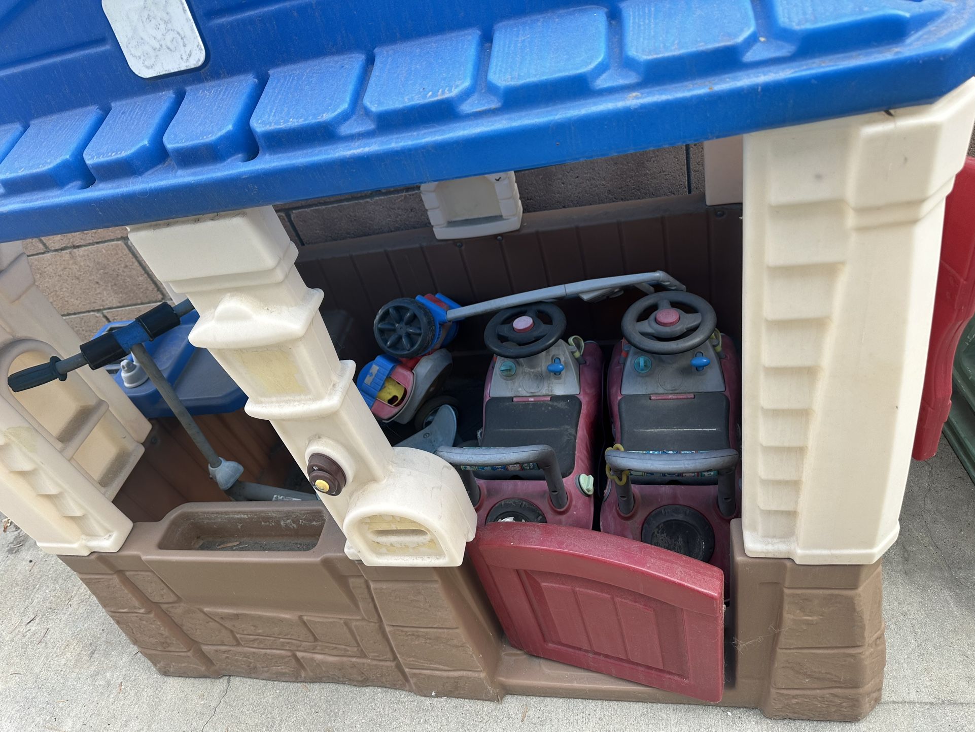 Free Kids Toys And Wheelbarrow