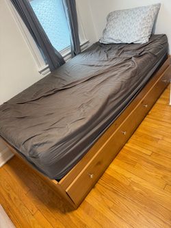 Two twin beds with mattress for pick up