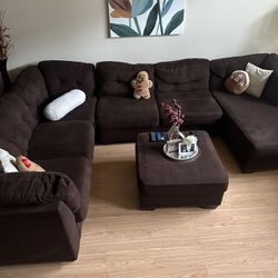 Brown Sectional Couch w/ Chaise & Ottoman – Used 