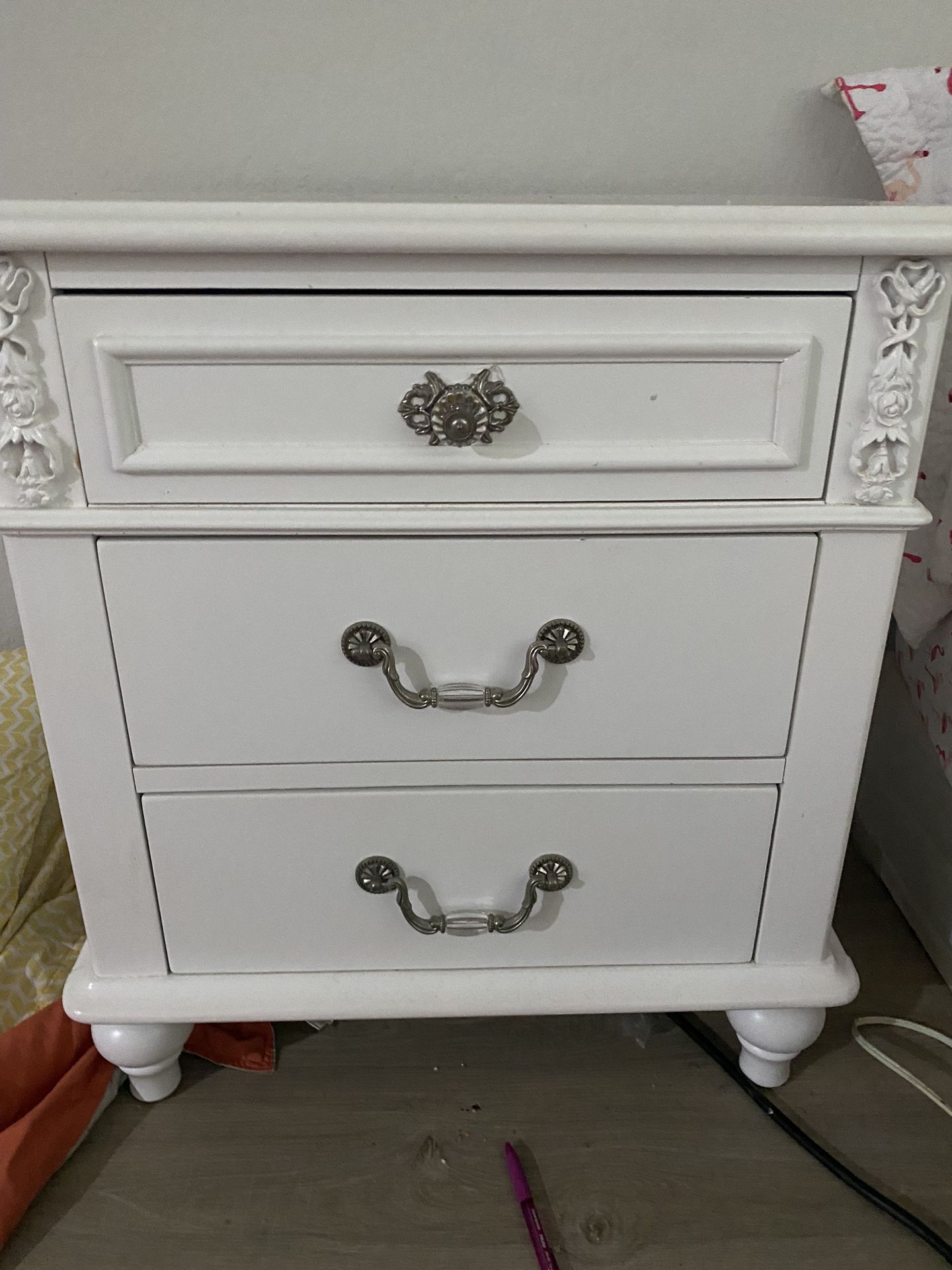 White Nightstand With Drawers