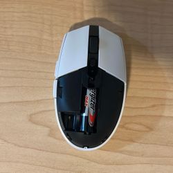 Logitech G305, Great Conditions, 40 Hours Of Battery Life (AA)