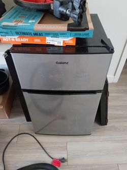 Mini fridge