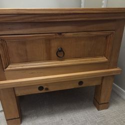 Rustic End Table With Drawer
