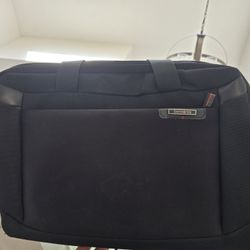Free Samsonite 17" Laptop Bag