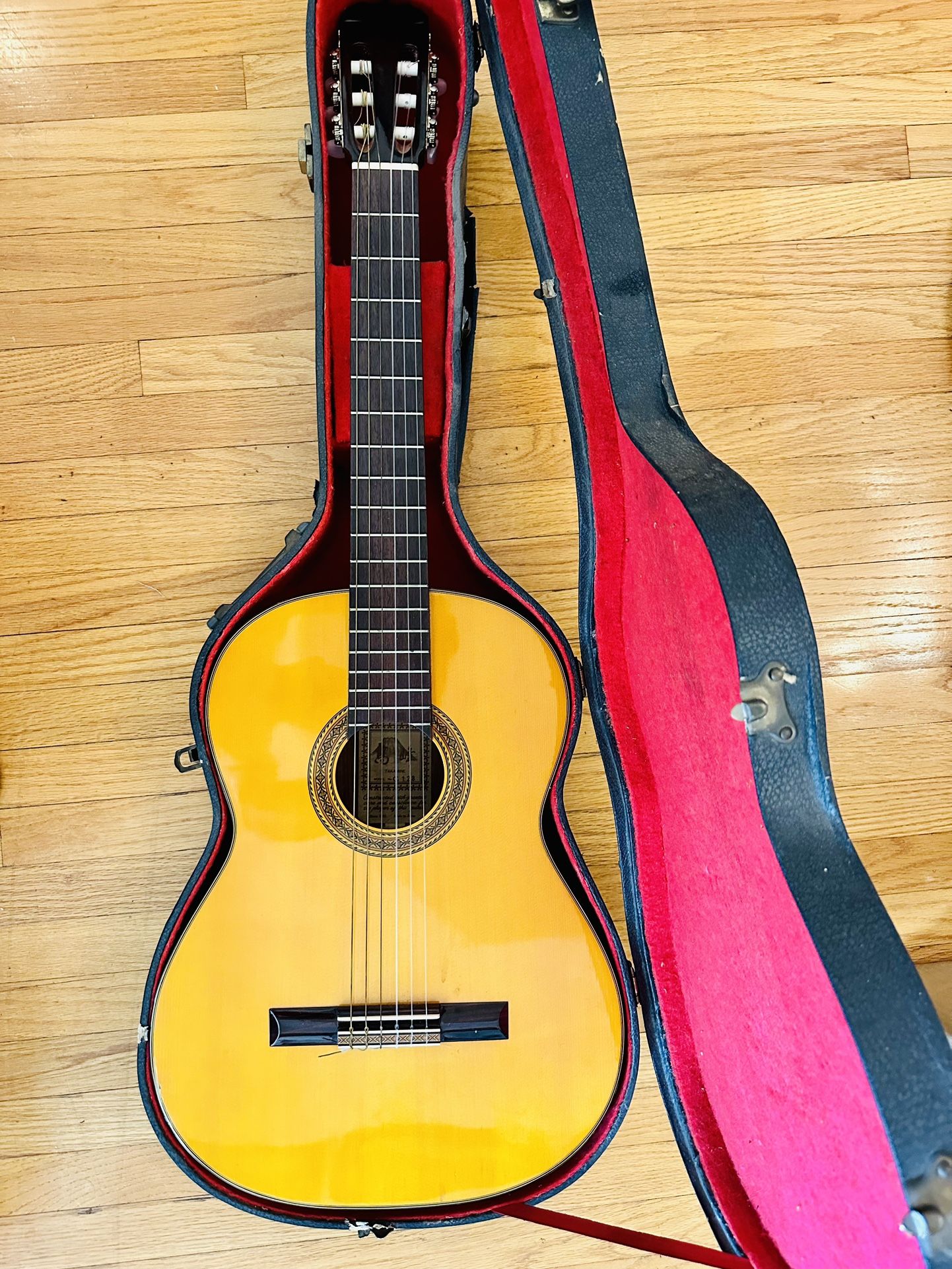 Brazilian Rosewood Classical Takamine C128