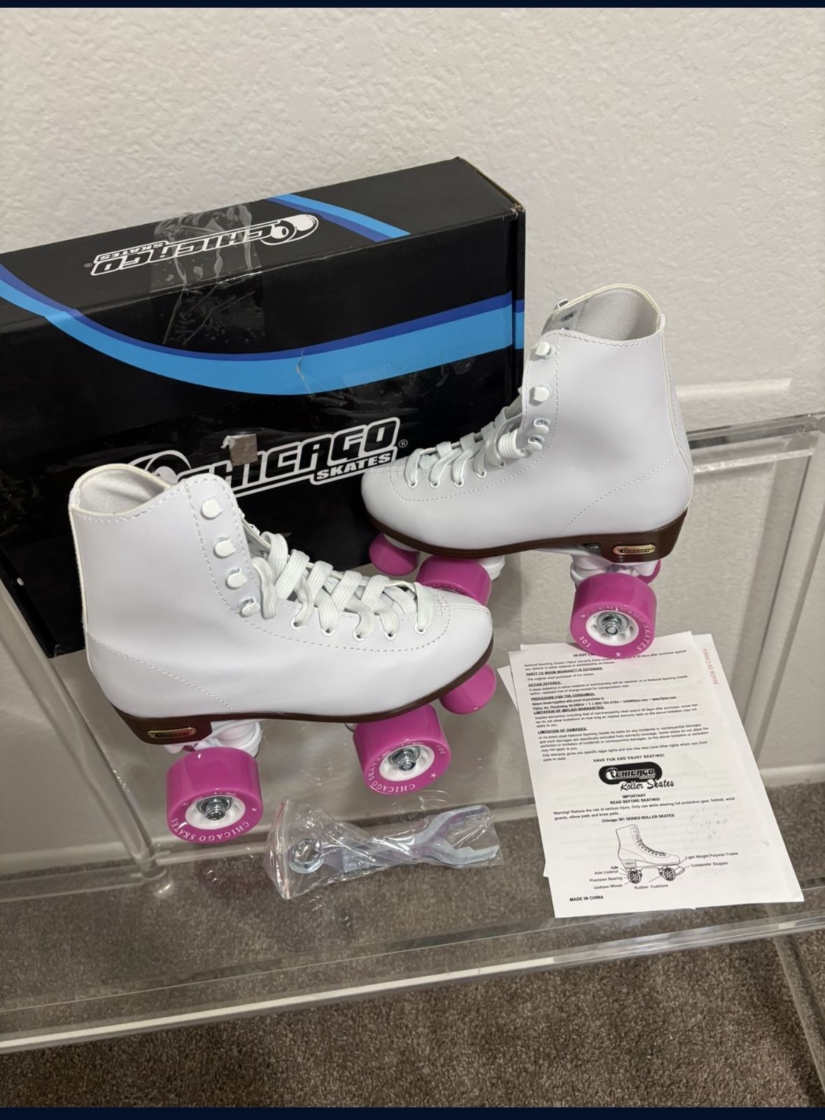 Chicago Women's Rink Roller Skates Size 6 Woman’s