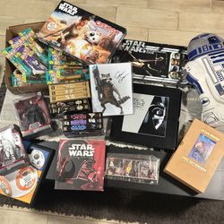 Star Wars Collectables + Signature   