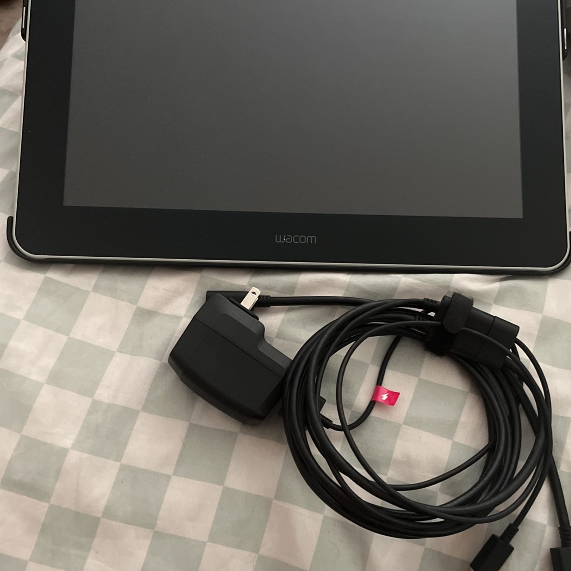 Wacom One 13.3 Inch - Drawing Tablet