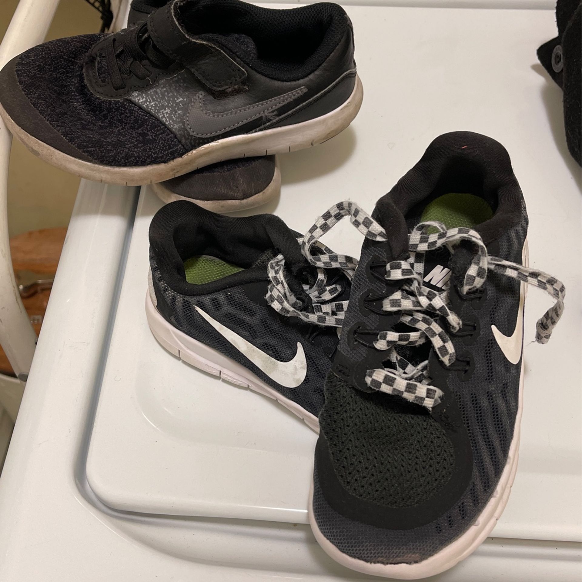 Girls Nike Shoes 2 Pairs For $10