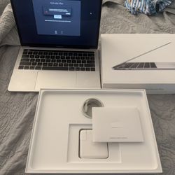 Macbook Pro 13-inch, Fingerprint Late 2019 